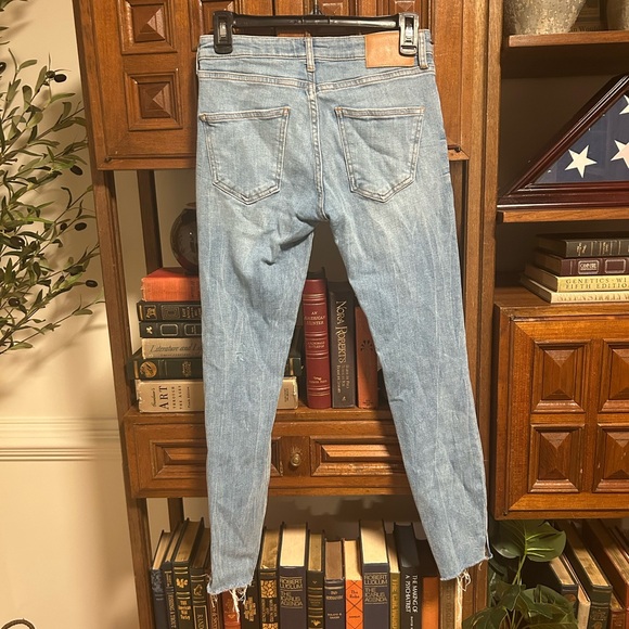 Zara Women's Denim Skinny Jeans - Picture 2 of 5